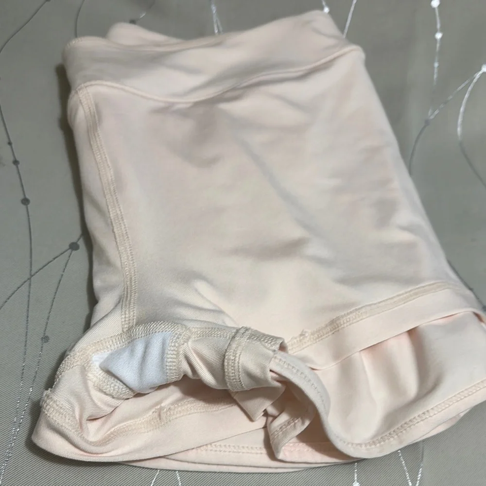 Nike Cream Athletic Shorts Lightweight Moisture-Wicking